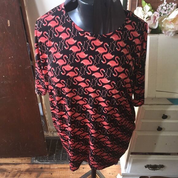 Lularoe S pink flamingo high-low Irma tunic - Picture 1 of 3